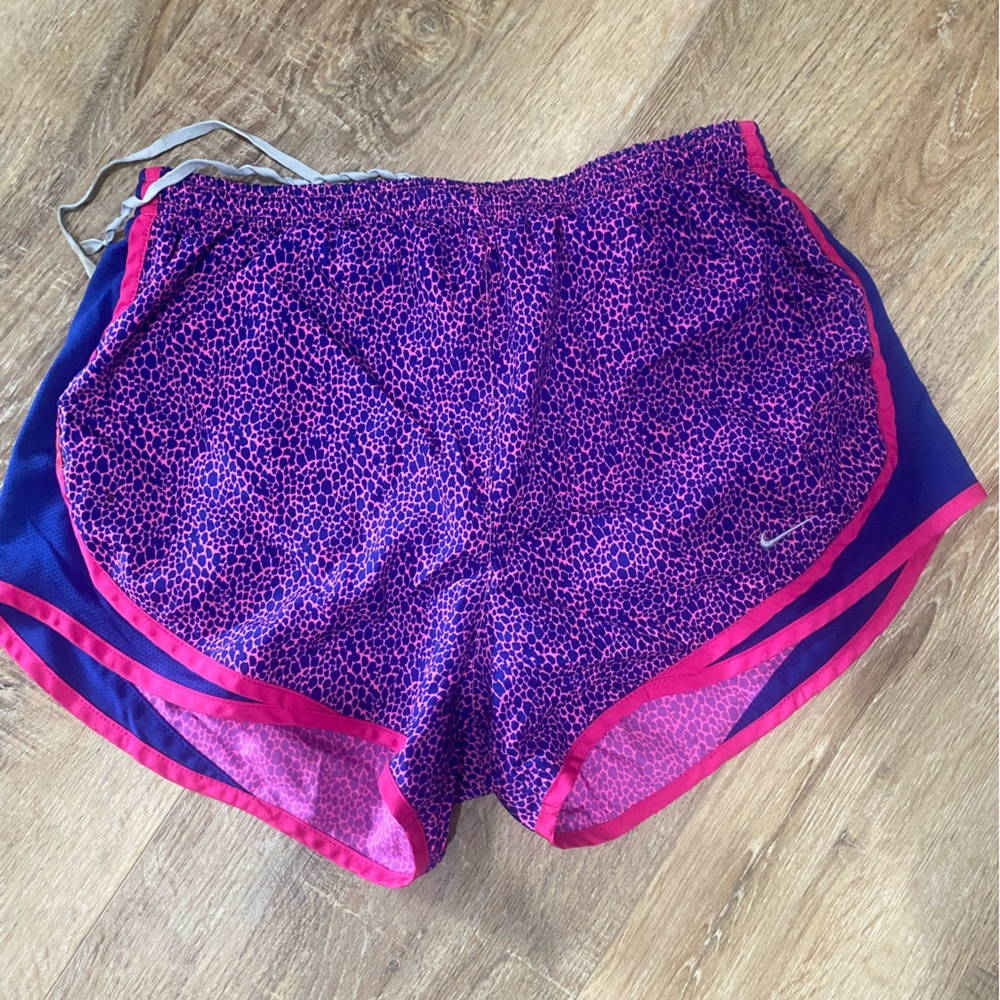 Nike women’s shorts